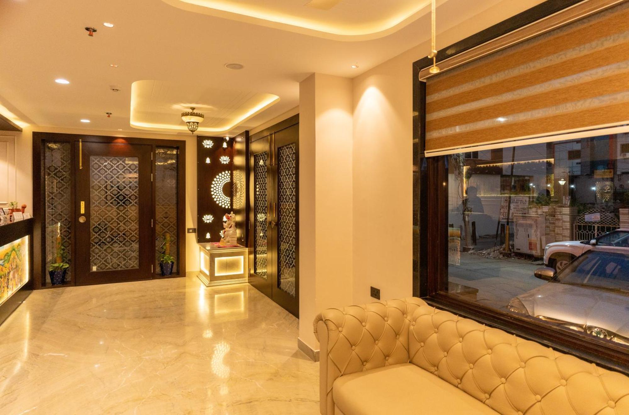 Raghunandan Palace - A Premier Boutique Stay, City Center & 500 Meters From City Railway Station Udaipur Eksteriør bilde